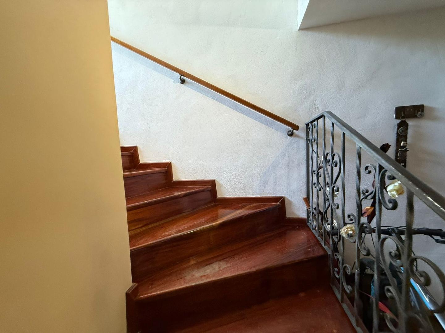 Casa en Alquiler con 1 cochera