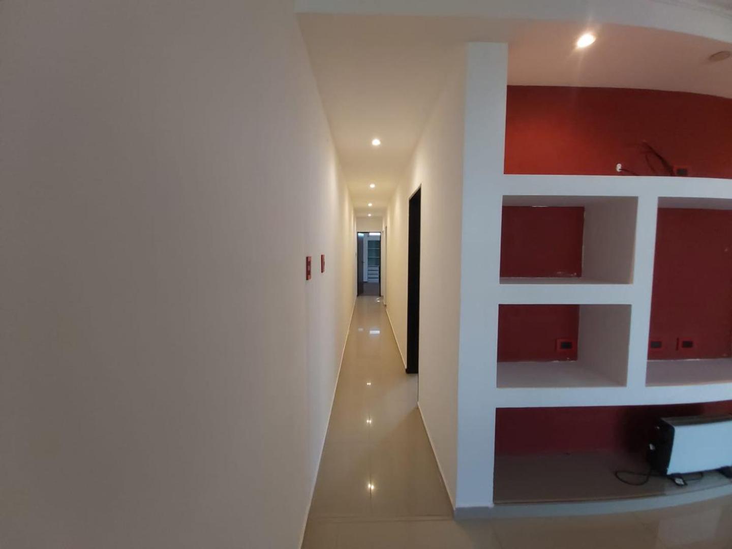 Casa 3 ambientes con 1 baño