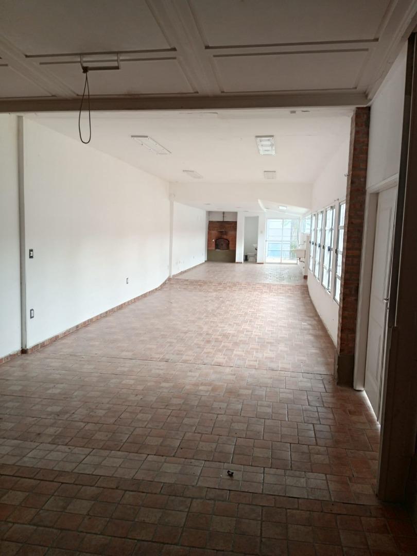 Casa en Venta con 5 cocheras