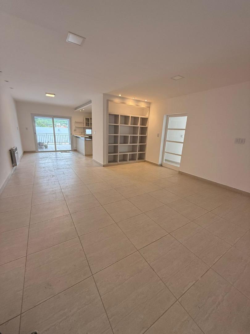 Casa en Venta en Barrio Tres Cerritos, USD 230.000