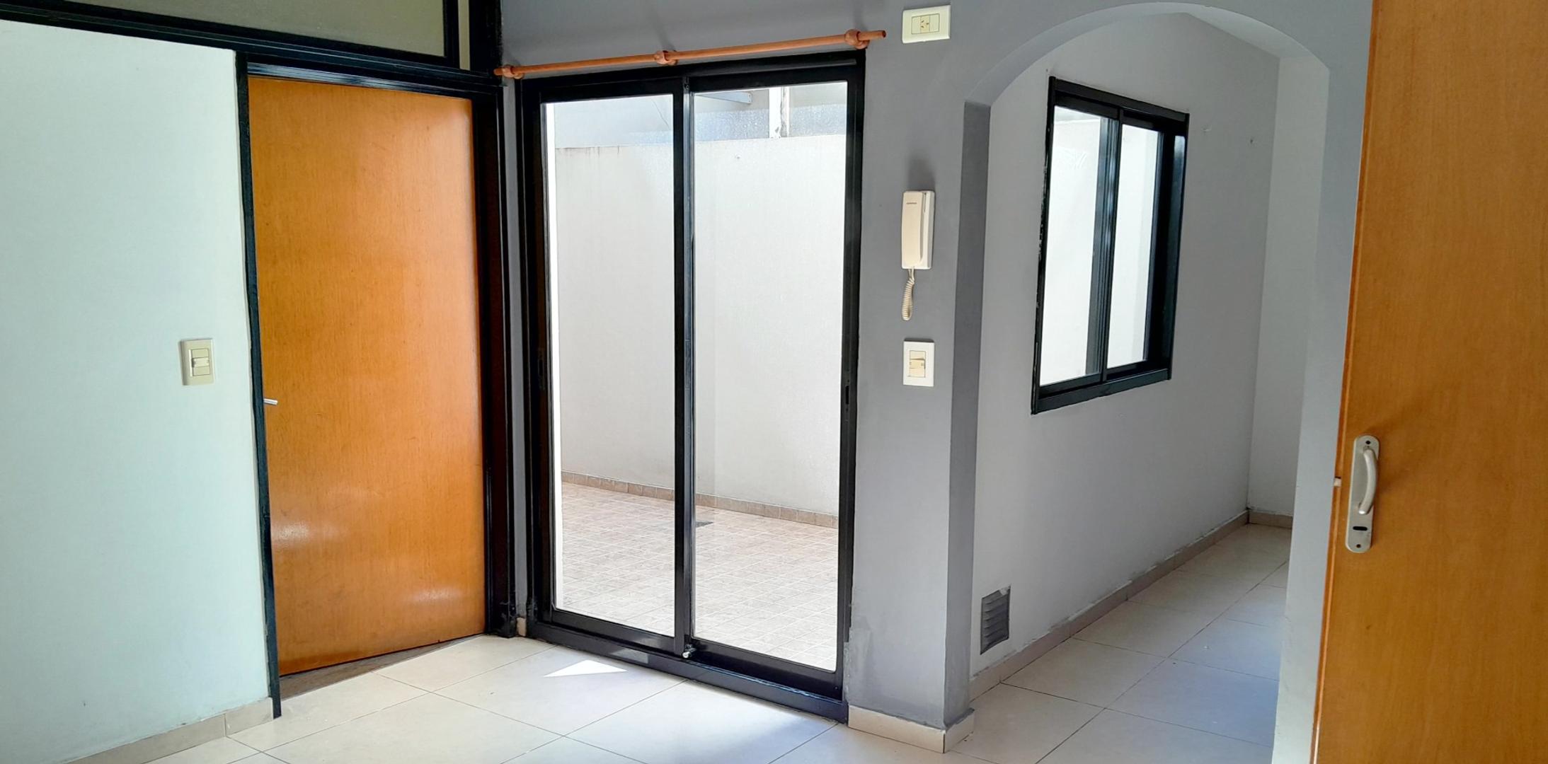 Depto Tipo Casa en Venta en Floresta, USD 85.000