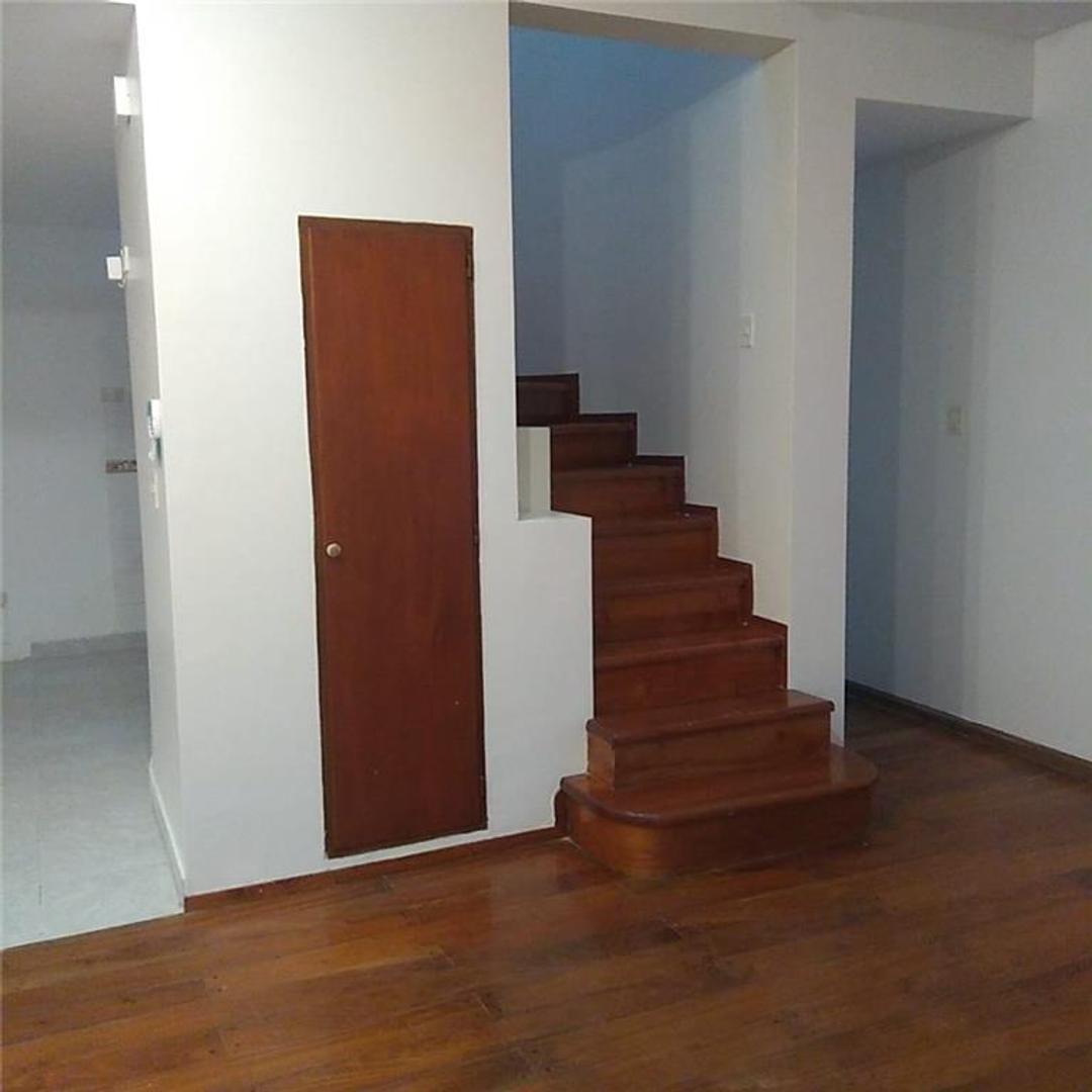 TRES DE FEBRERO 3700