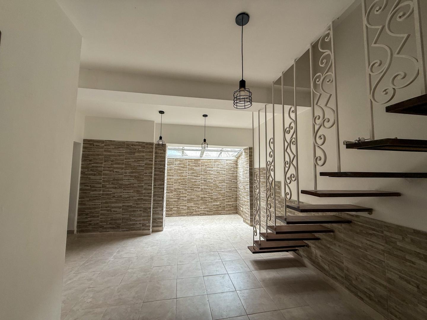 Casa 3 ambientes con 1 baño