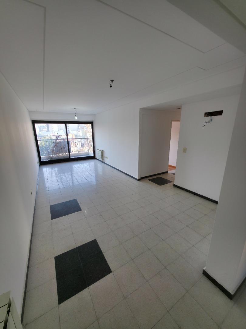 VENTA 4 AMB C/COCHERA