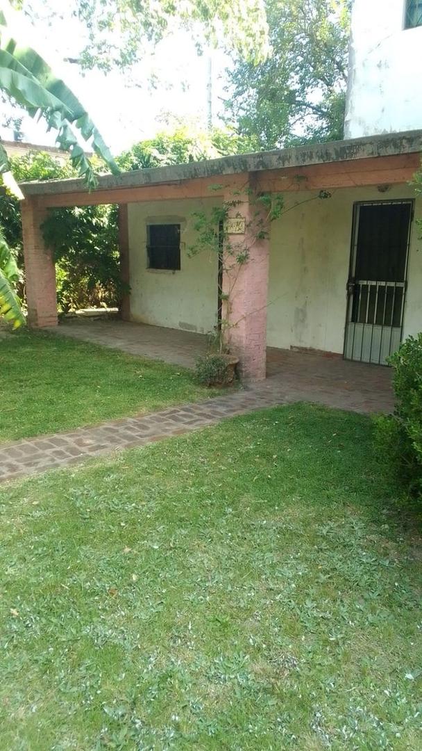 Casa 2 ambientes con 1 baño