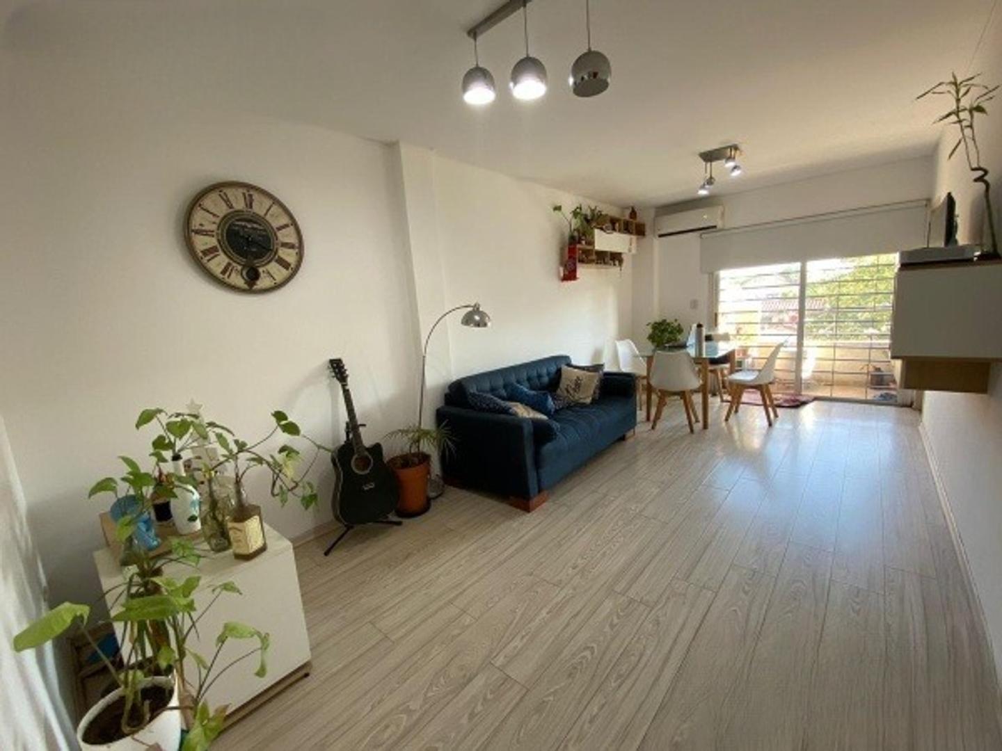 DEPARTAMENTO VENTA CASTELAR