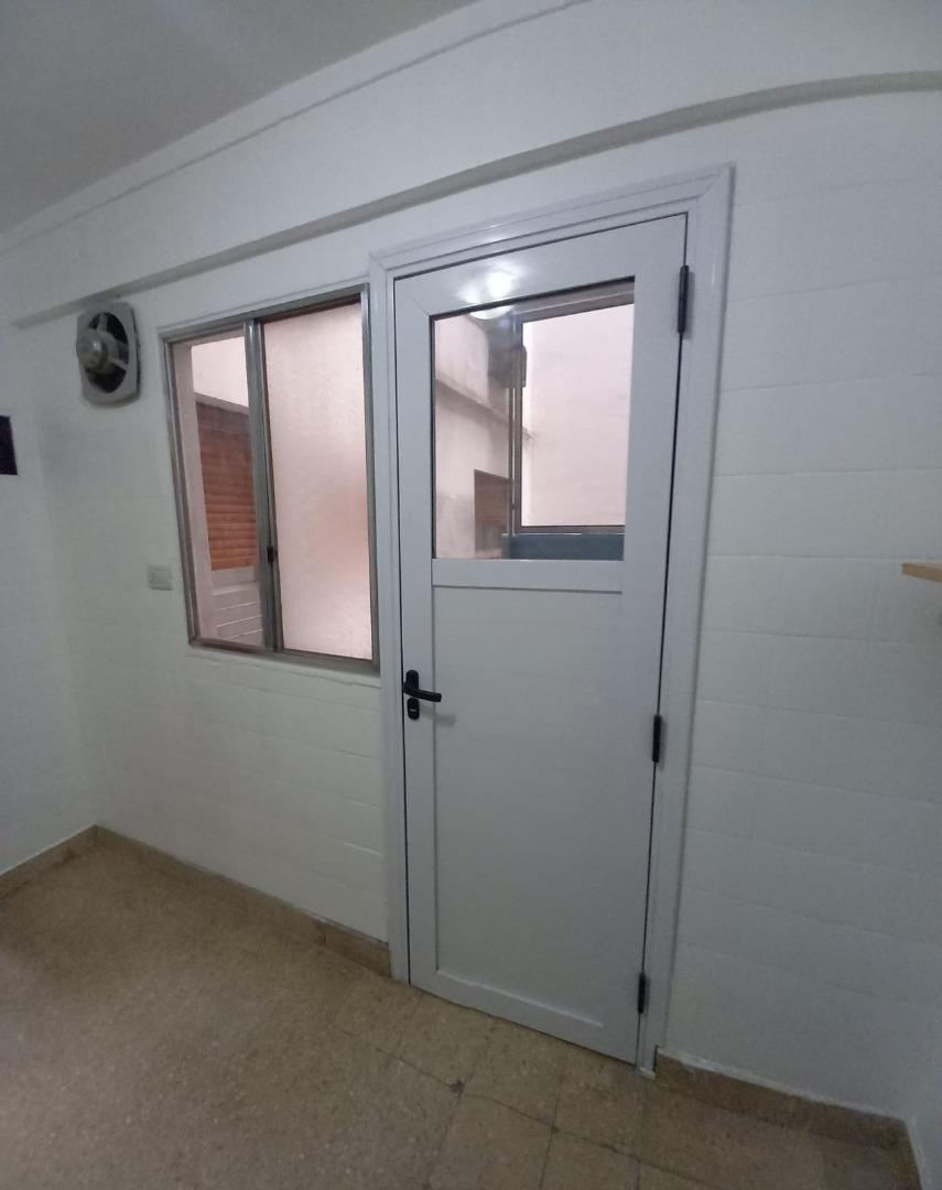 Sarmiento 100, Piso 3