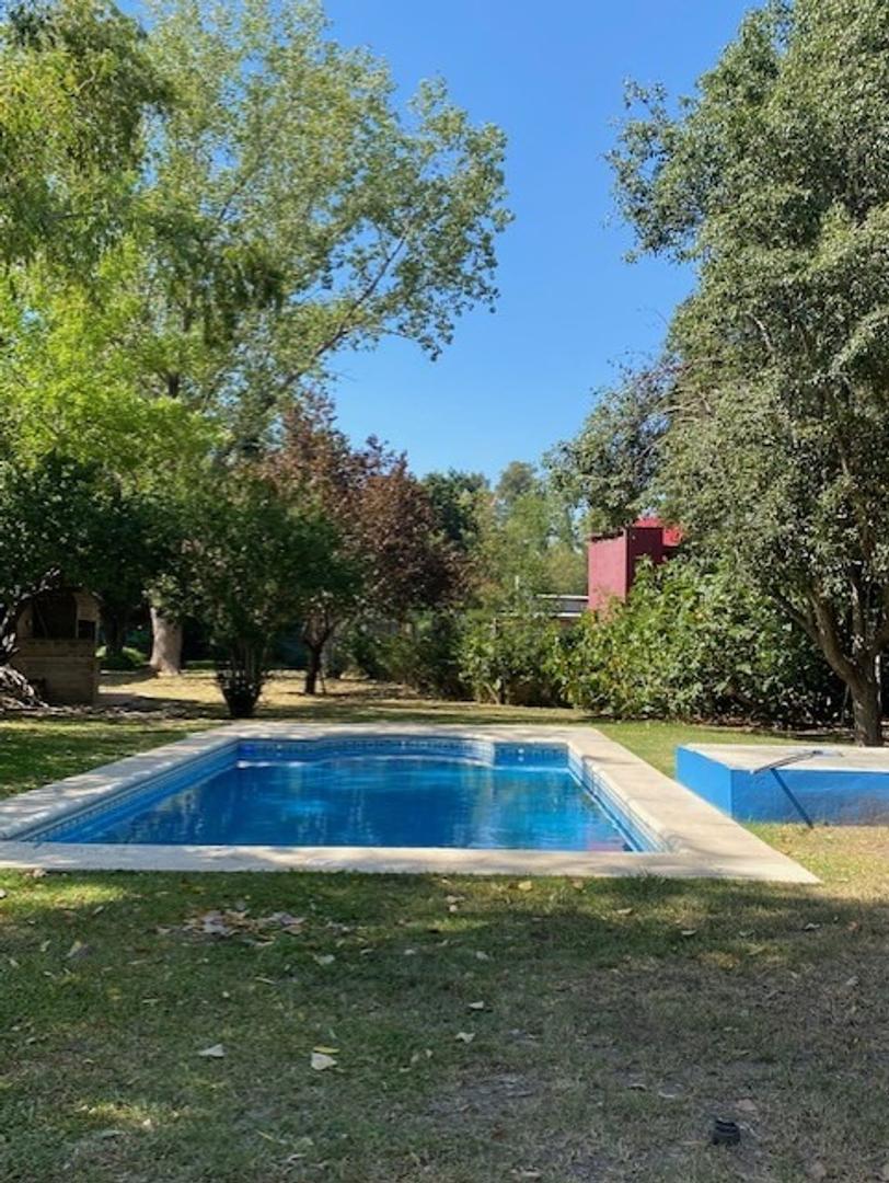 Quinta en Barrio Los pioneros