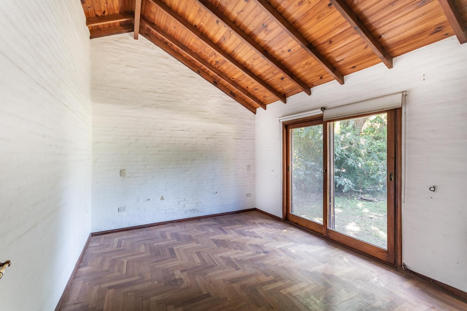 Au Acceso Oeste Km 42