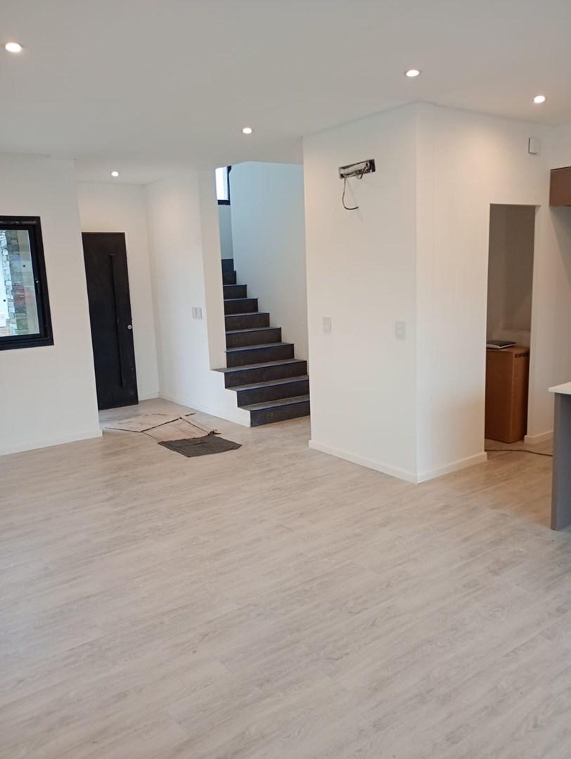 Casa 4 ambientes con 3 baños