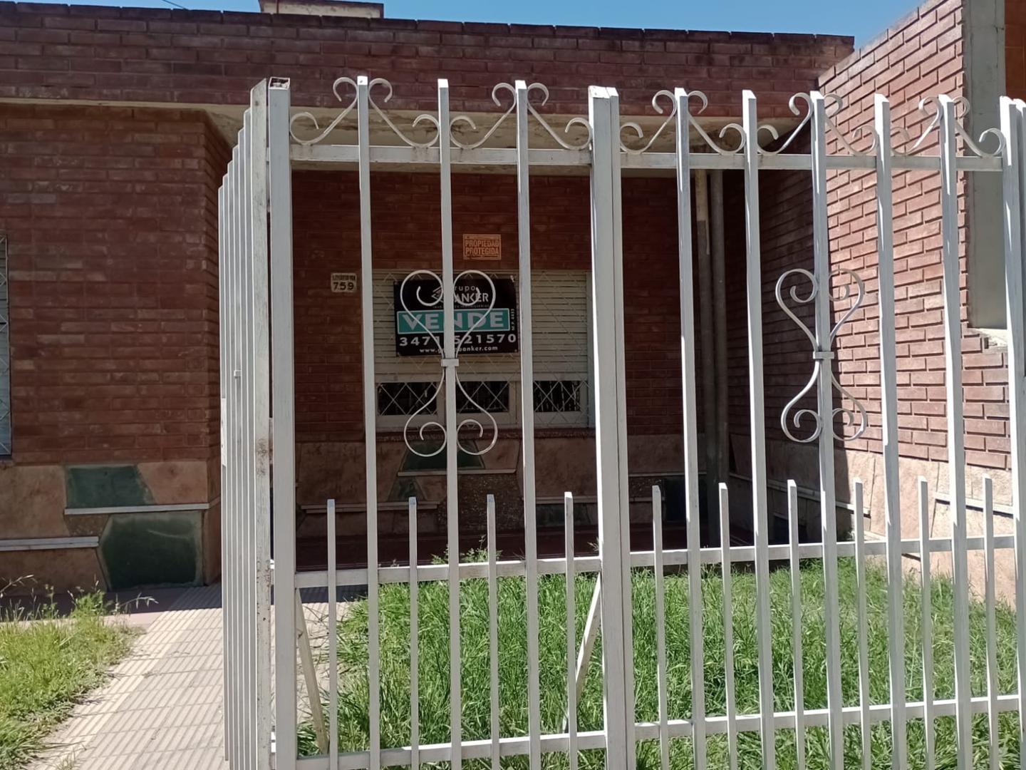 OPORTUNIDAD INVERSIÓN - AMPLIA CASA 3 DORM BARRIO LA MADRID