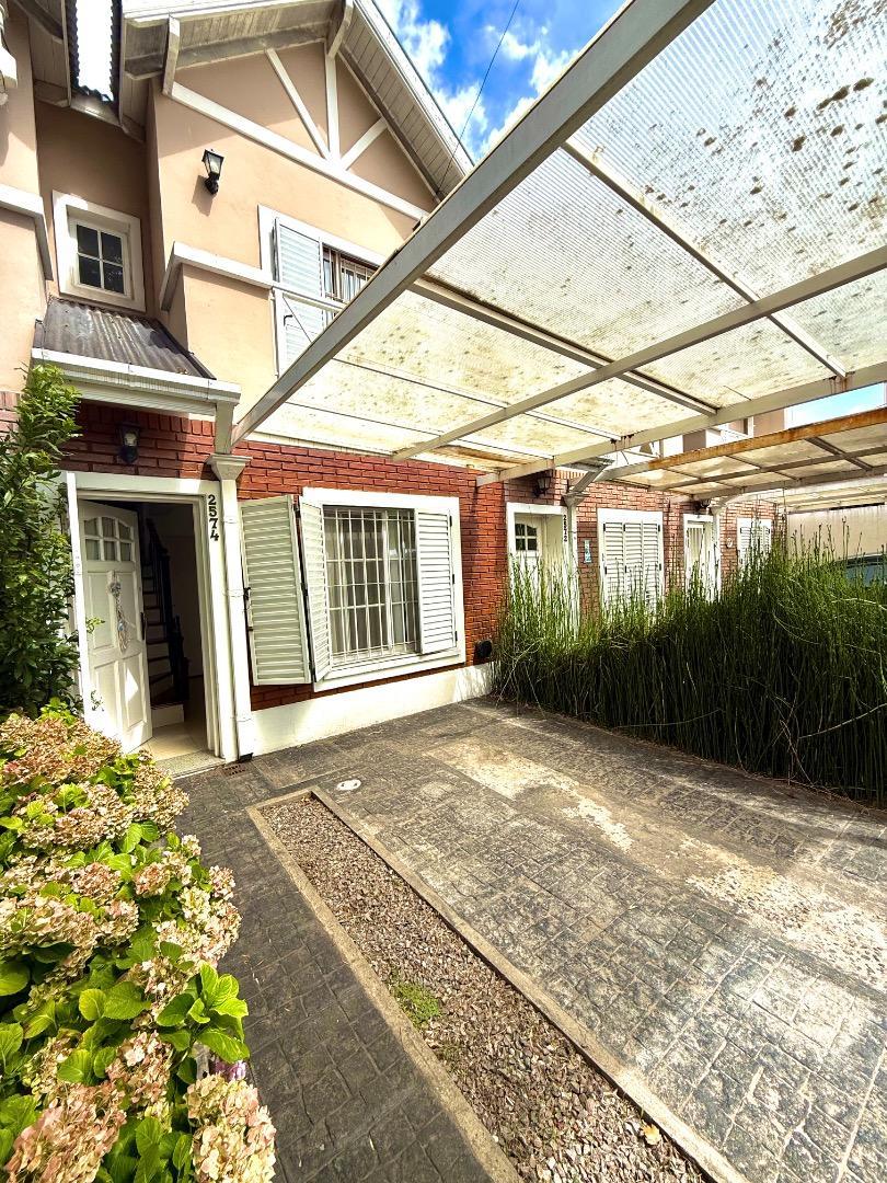 Casa 3 ambientes con 2 baños