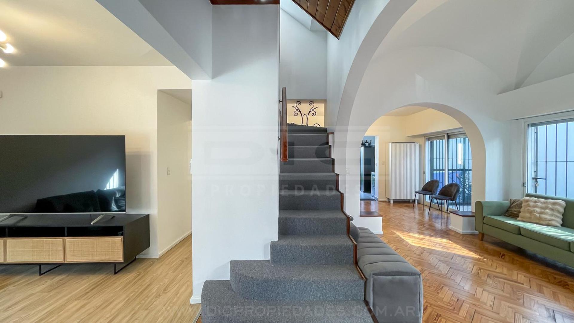 Casa 5 ambientes con 2 baños