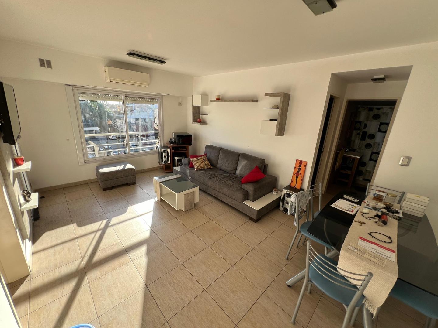 Larralde 1016 , Piso 2