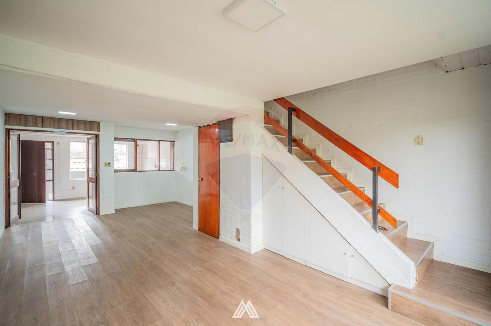 VENTA CASA DUPLEX 3 DORM Y 2 BAÑOS LAS ACACIAS