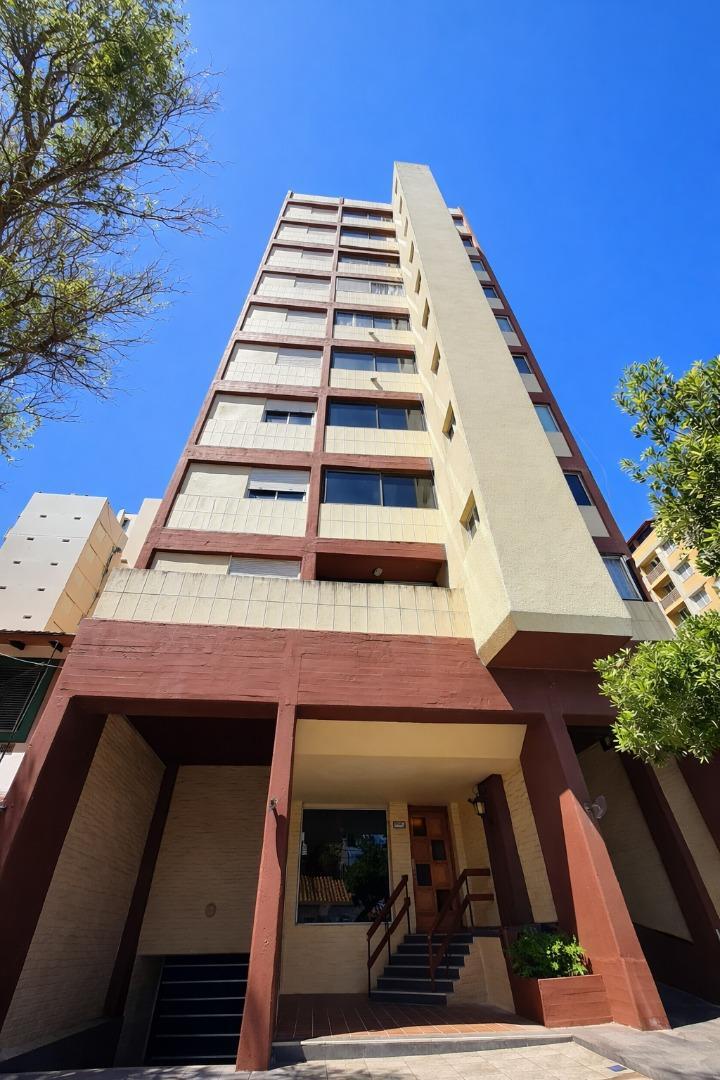 3 ambientes, balcón terraza al frente, APTO CREDITO