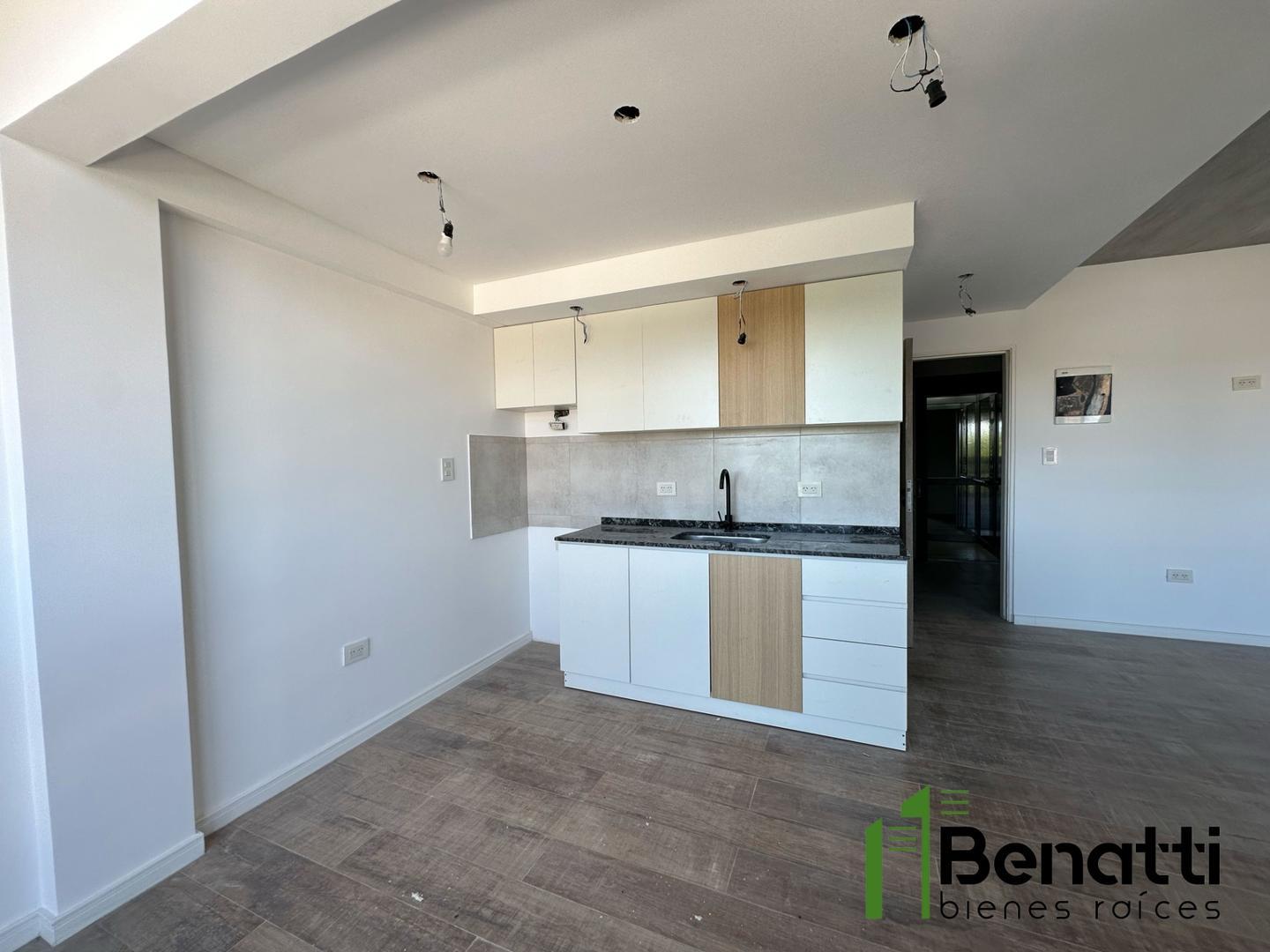 Departamento en Alquiler en Lomas Del Mirador, $ 480.000