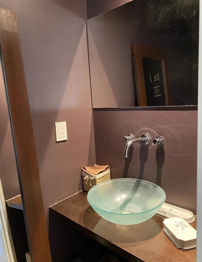 Depto Tipo Casa 4 ambientes con 3 baños