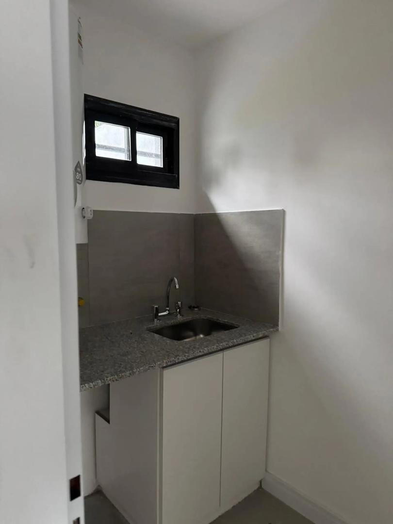 Depto Tipo Casa en Venta en Lisandro Olmos Etcheverry, USD 74.000