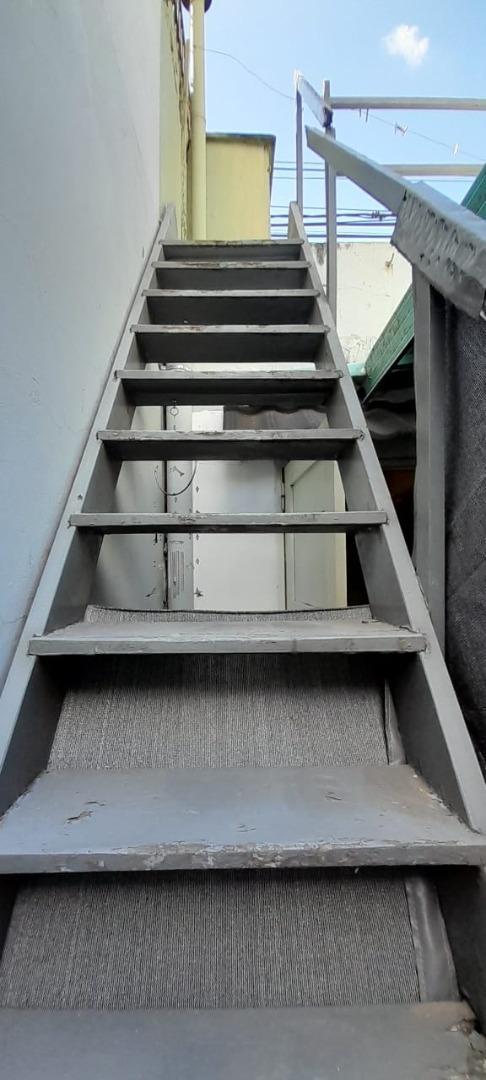 CASA EN ESQUINA BARRIO FOMNTO 9 DE JULIO