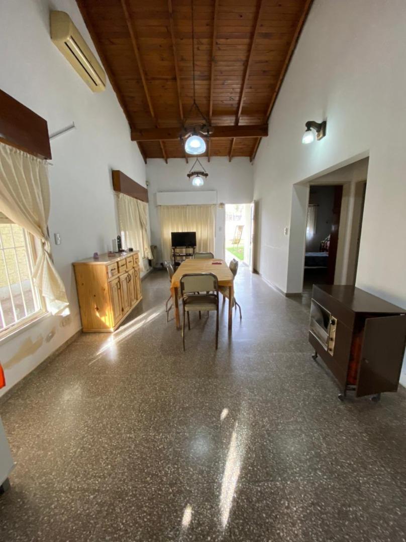 Casa en Venta con 5 cocheras