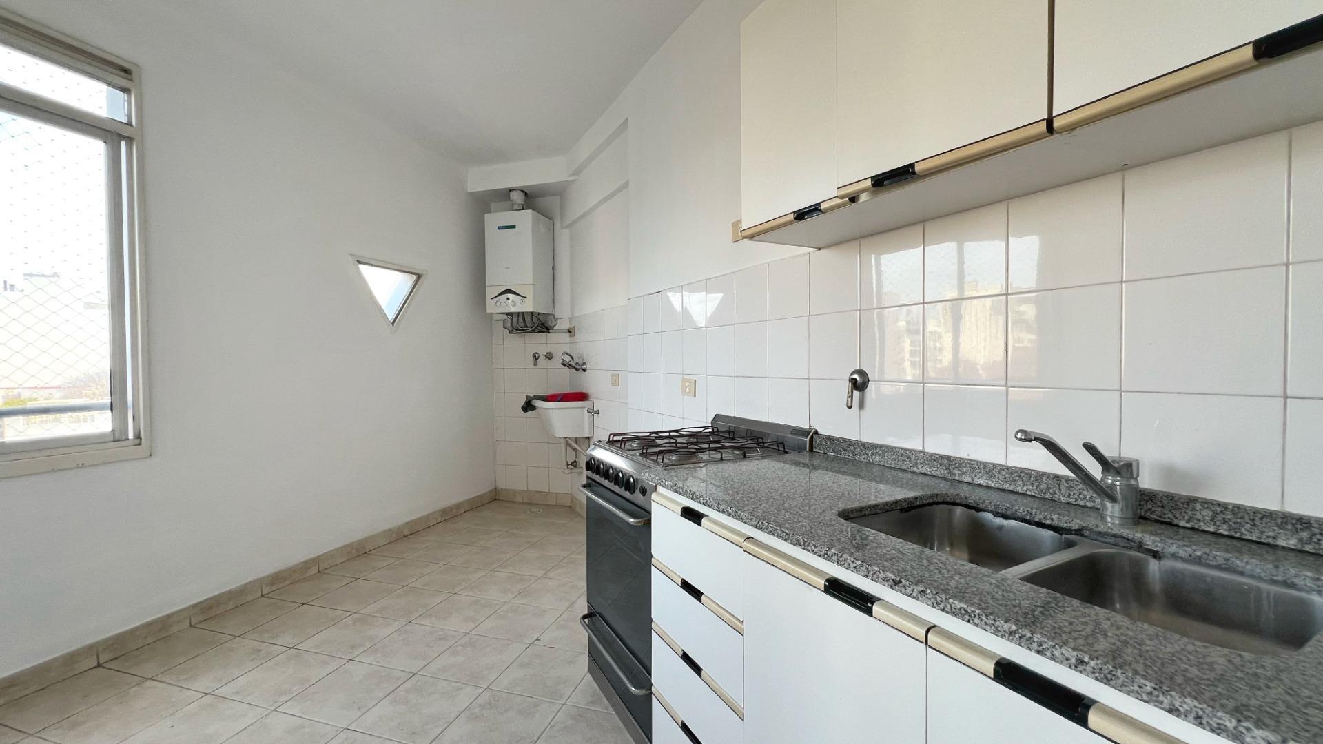 Departamento en Alquiler con 1 cocheras