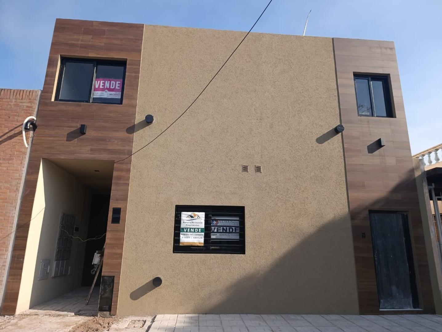 Complejo de 8 duplex a estrenar en Venta.