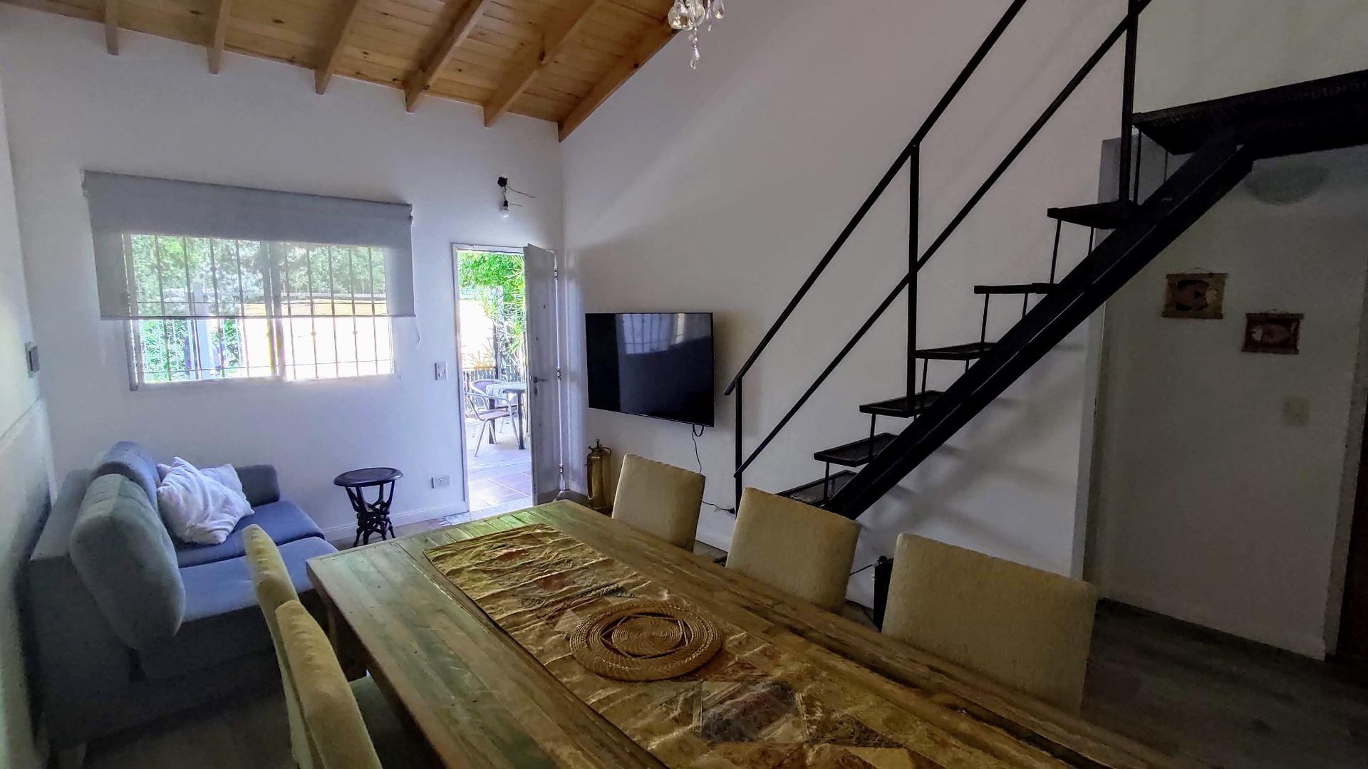 Depto Tipo Casa 4 ambientes con 1 baño