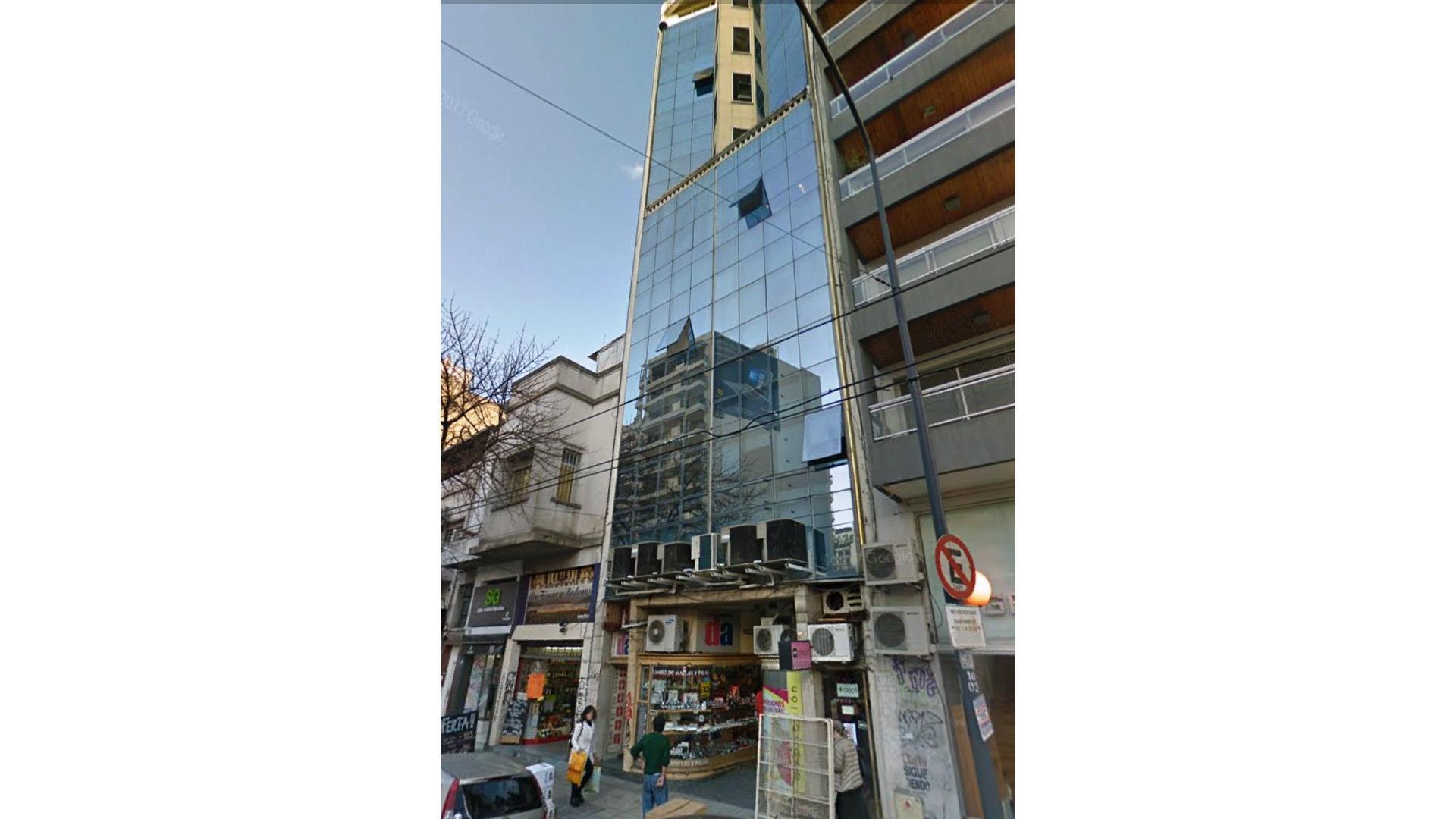 exc oficina  recepcion y 3 despachos 2 baños mts subte B