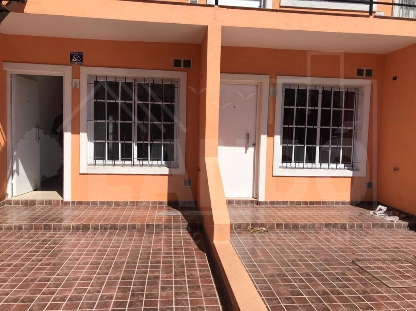 Departamento en Venta en Villa Luzuriaga, USD 75.000