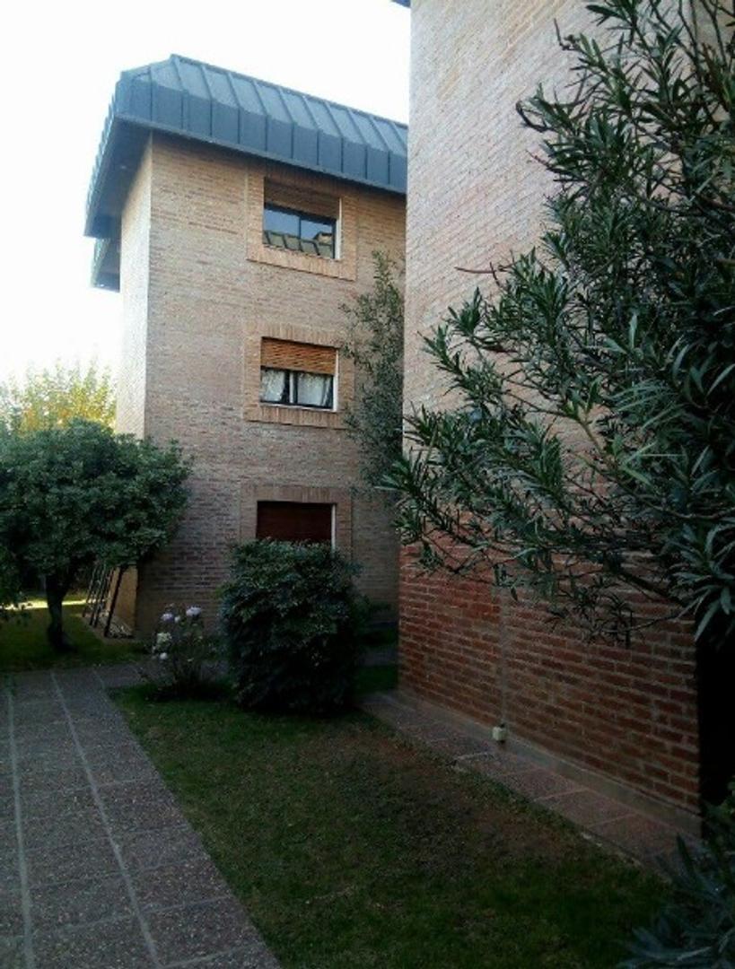 FRENTE AL JOCKEY - Departamento 3 Dorm. 2 Baños