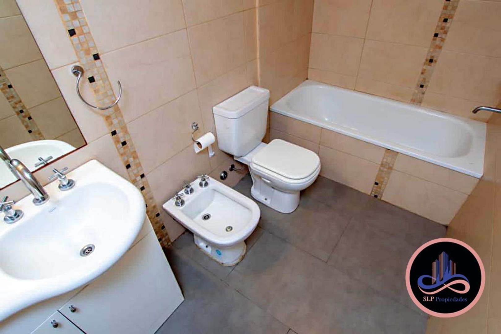 Departamento en Alquiler Temporal con 1 cochera