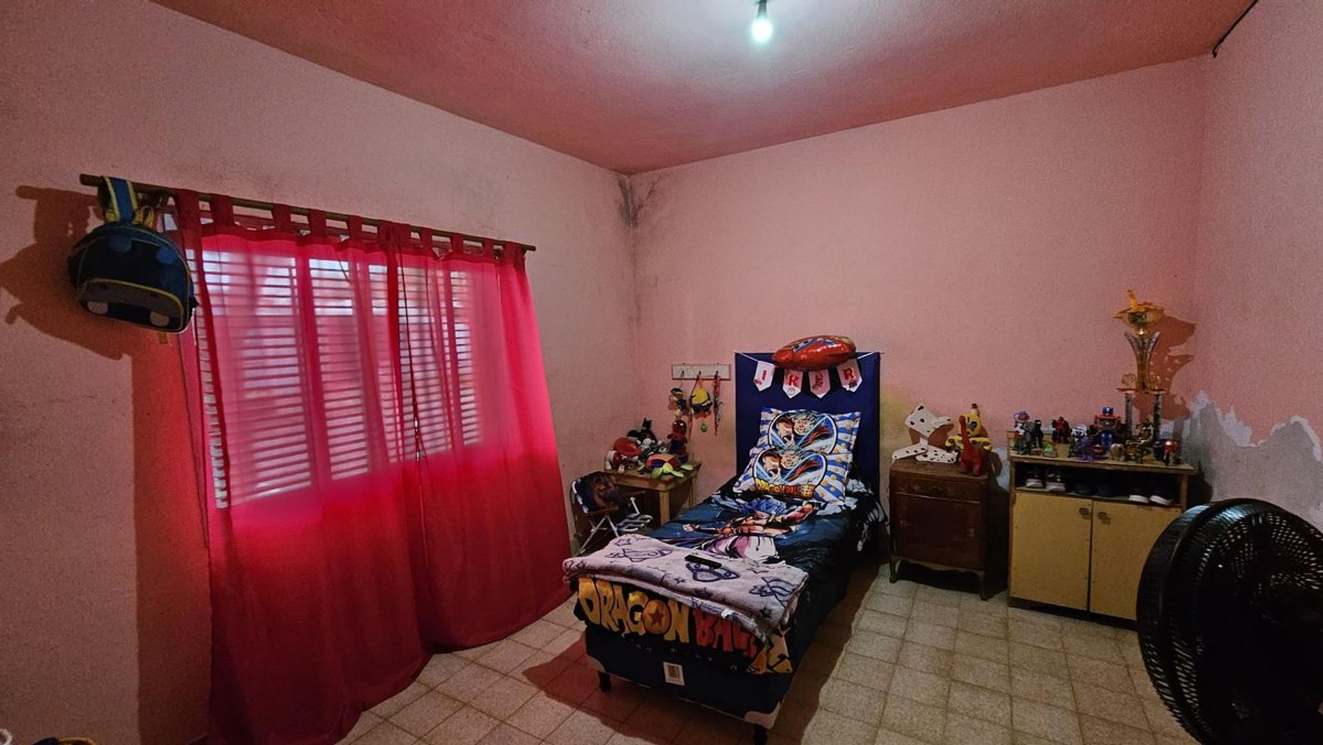 Casa 4 ambientes con 1 baño