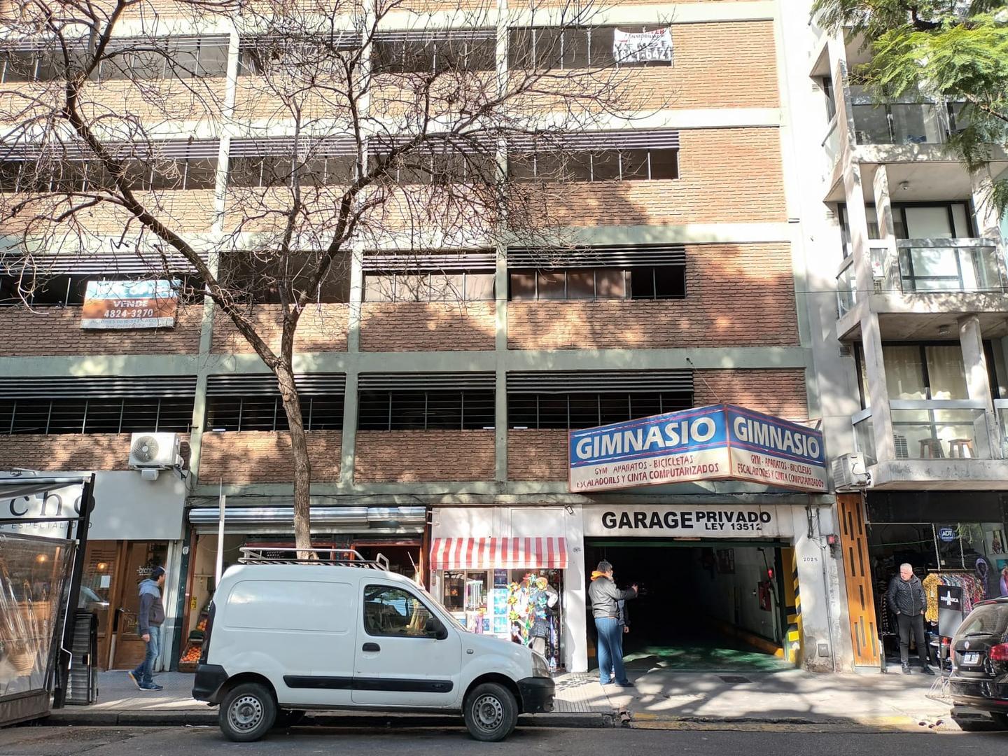 Cochera cubierta - Recoleta - Venta