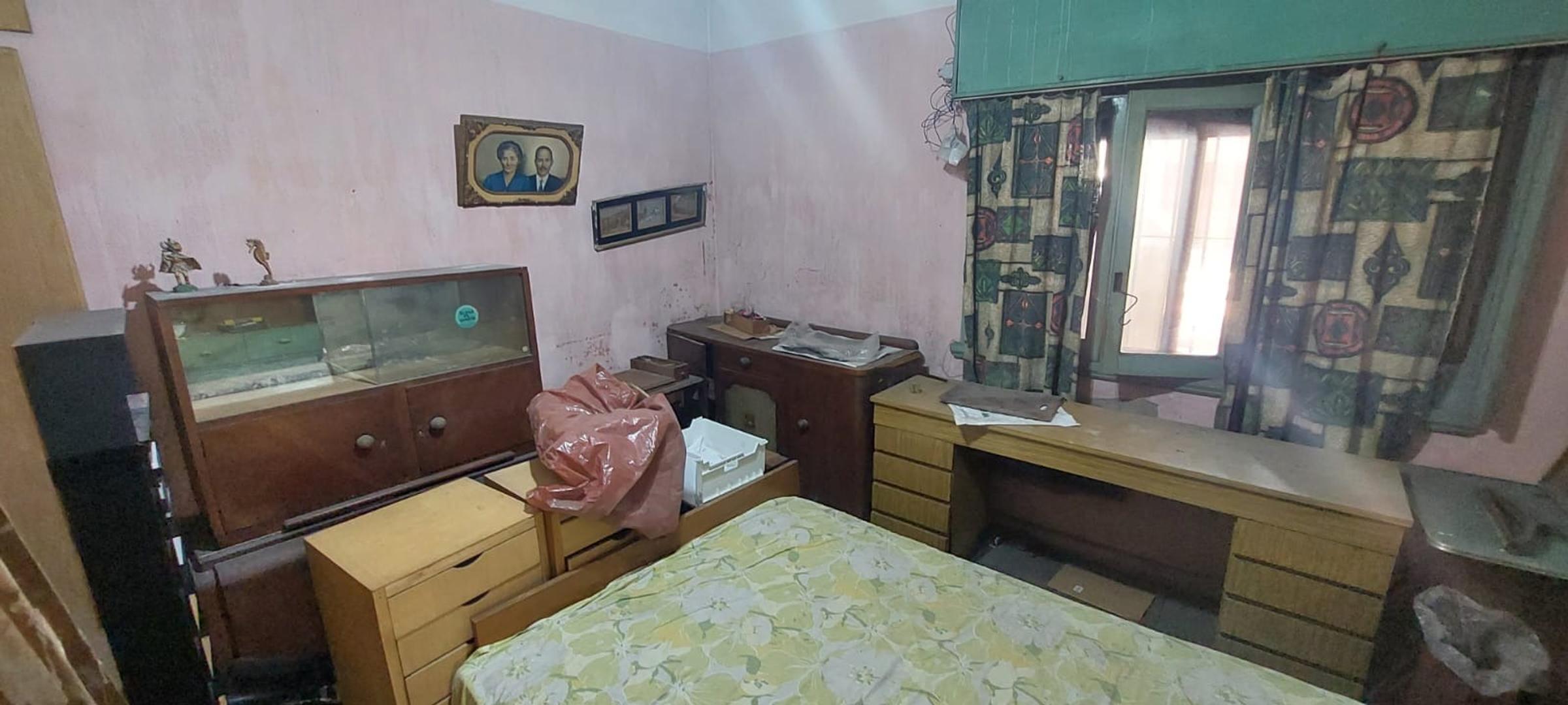 CASA S/LOTE PROPIO DE 8,66 X 30 MTS, CON GARAGE O LOCAL