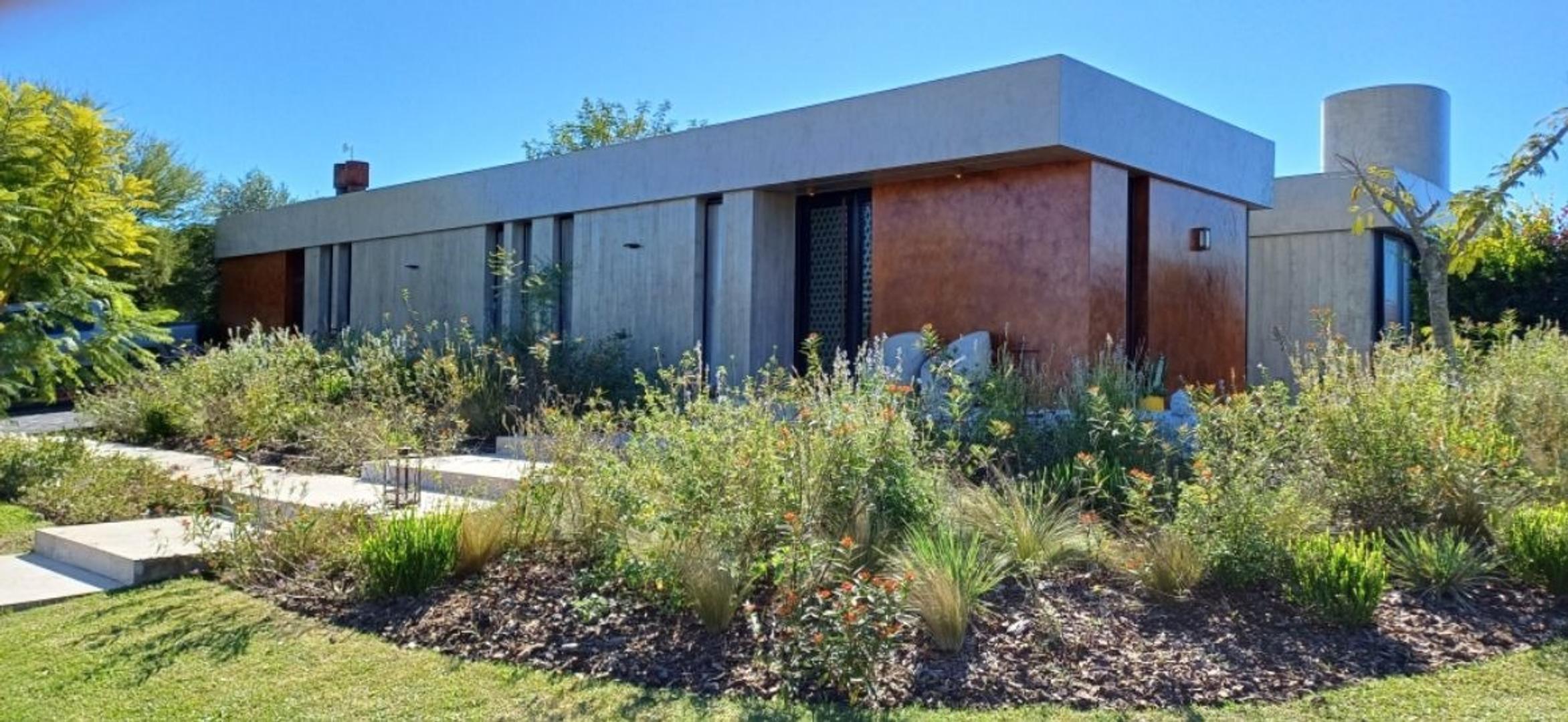 CASA EN VENTA CARDALES - MONET