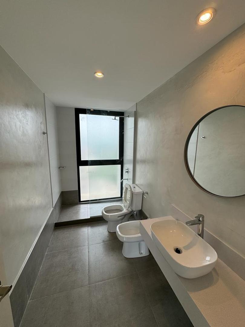 Departamento en Venta en Olivos Vias/Rio, USD 234.000