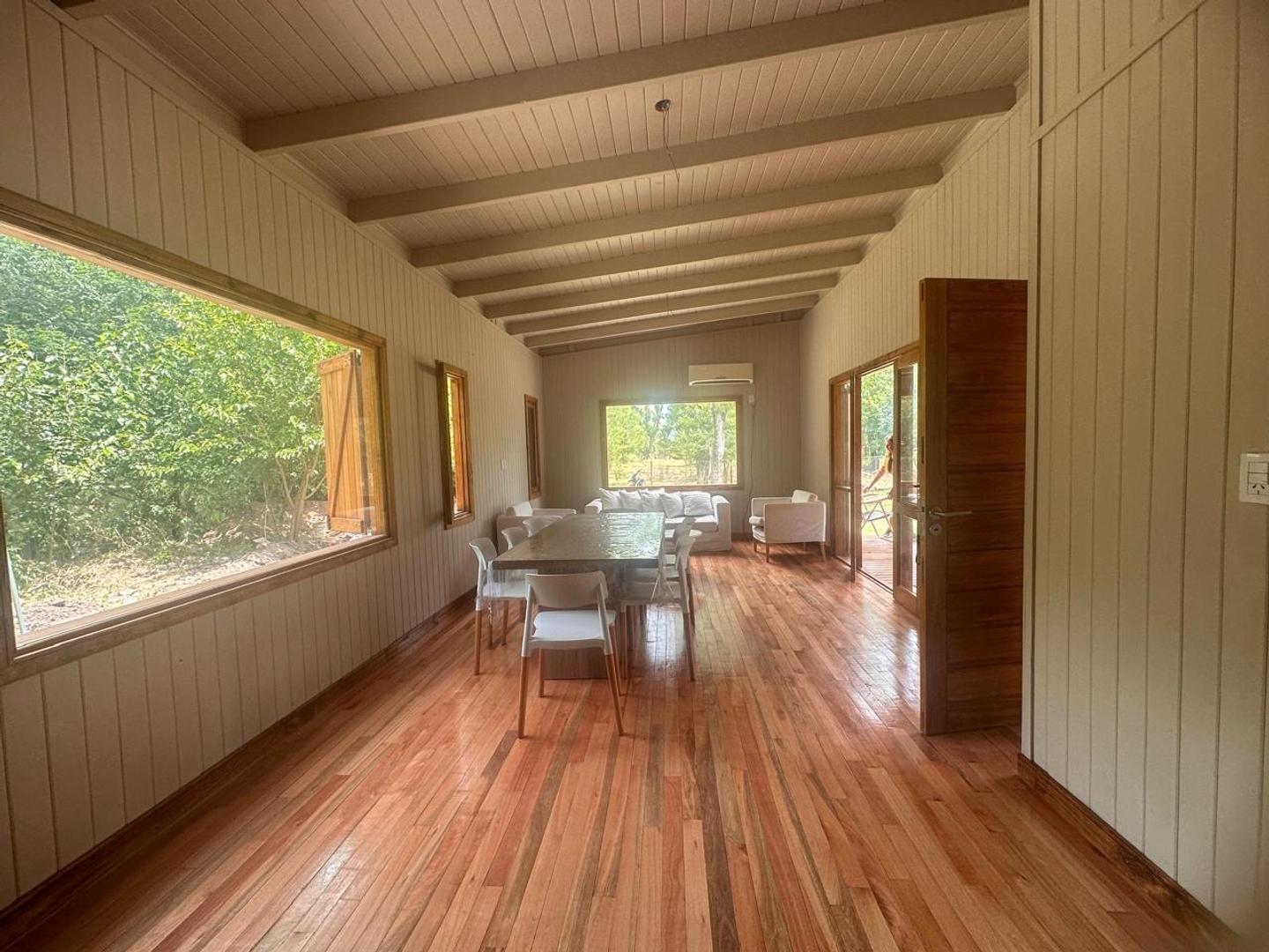 Casa en Venta con 5 cocheras