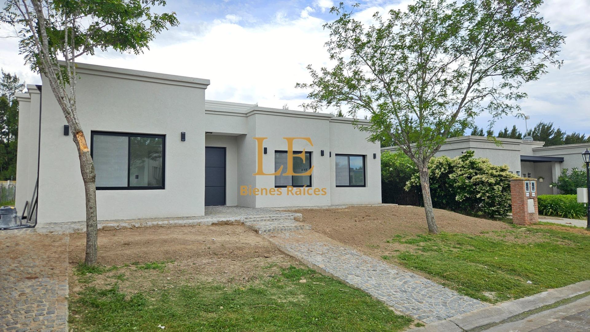 Casa en Venta en San Matias, USD 299.000