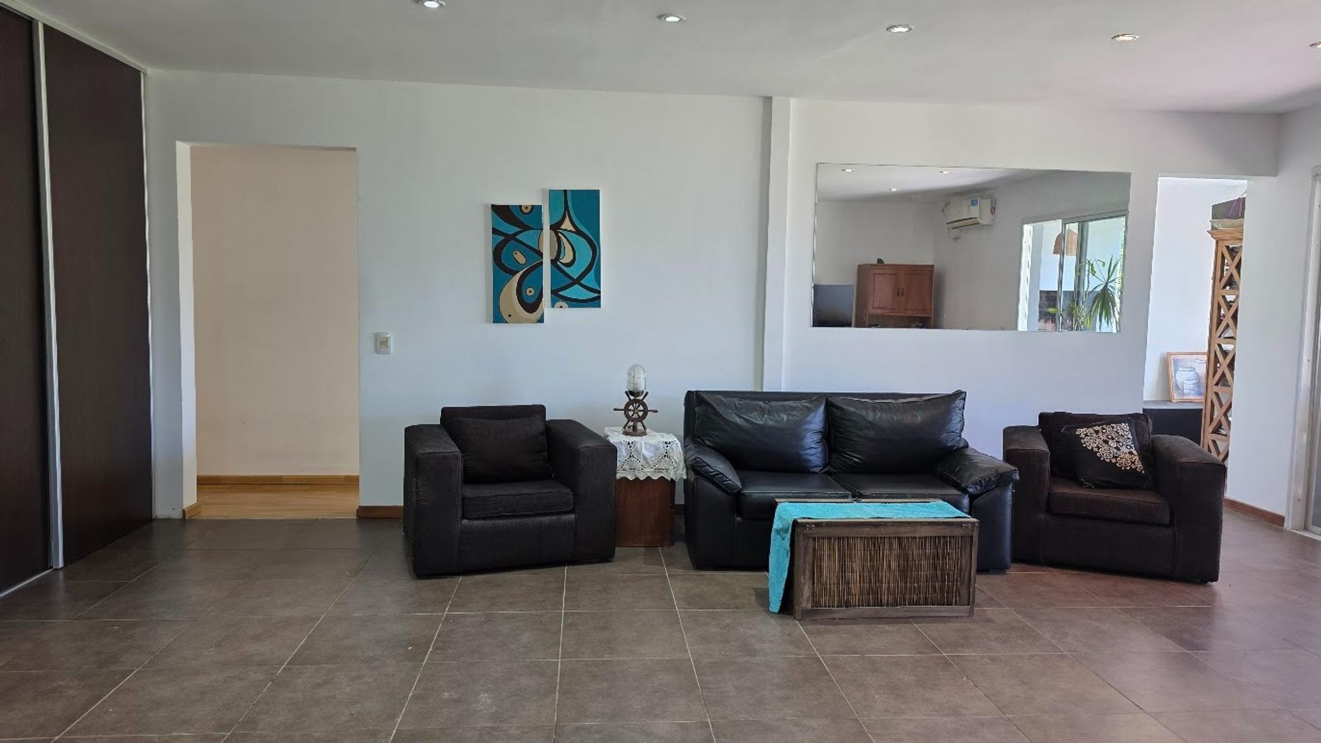 usd 200.000.-Una planta 3 dorm+ parrilla + lavadero+ cochera