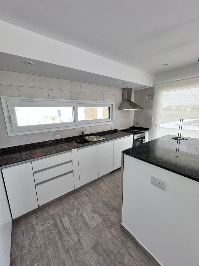 Haras Del Sur 3 Ceibos (amoblada)