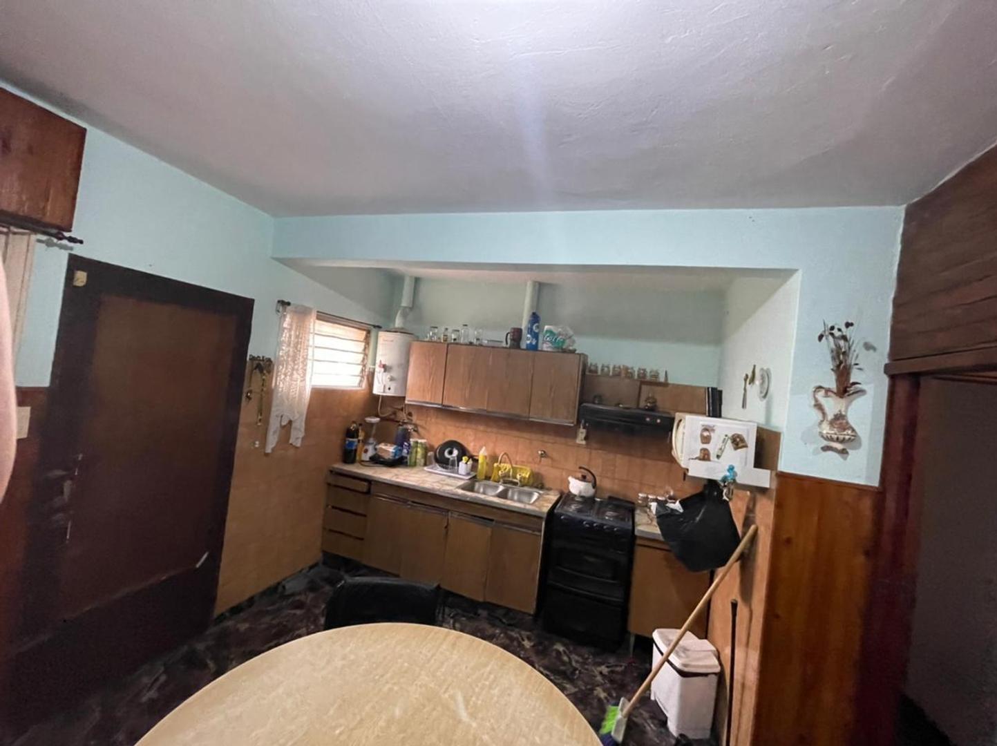 CASA 4 AMBIENTES EN VILLA LUZURIAGA