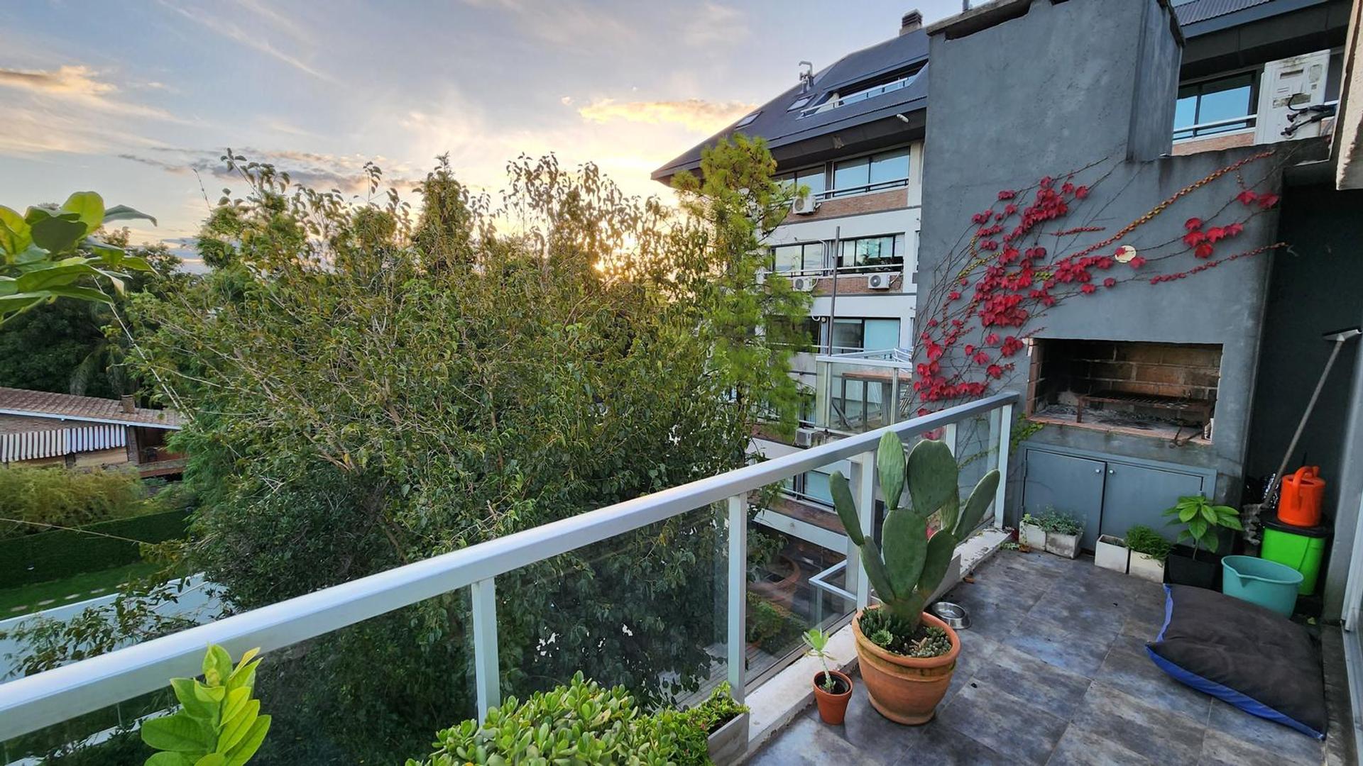 Paseo Victorica al 700