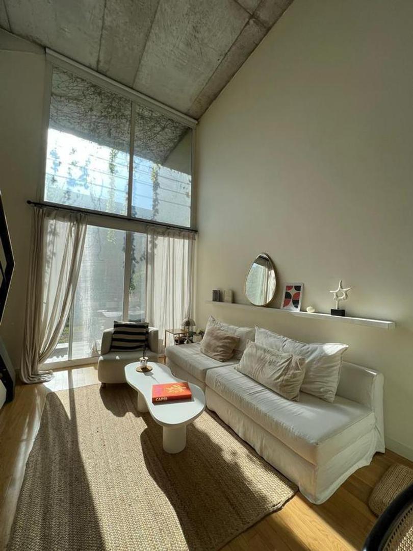 Ayres Loft, Los Crisantemos Al 400