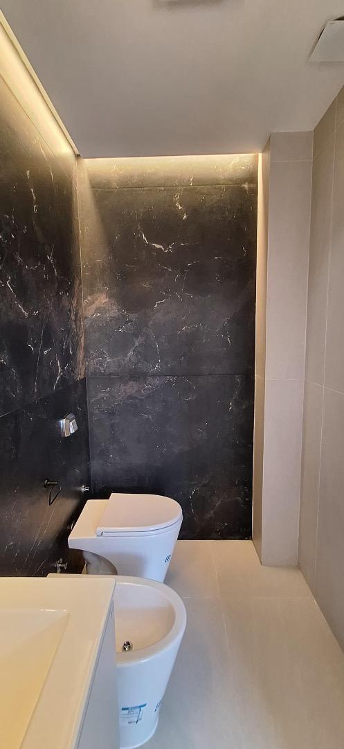 Depto Tipo Casa 4 ambientes con 3 baños