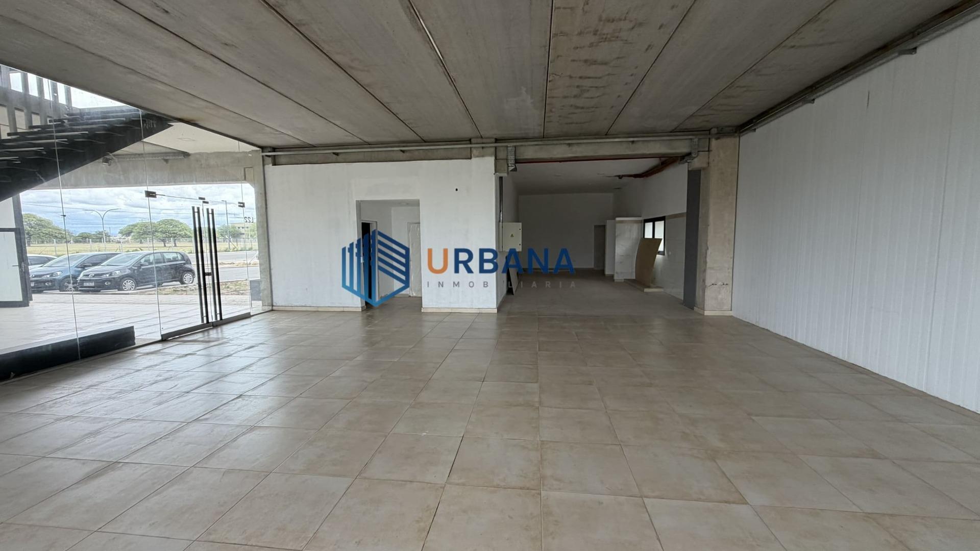 Local en Alquiler en Parque Futura, $ 800.000