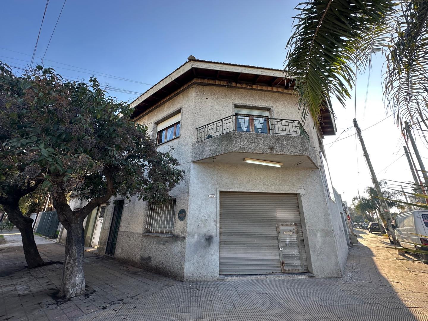 Casa 4 ambientes con 4 baños