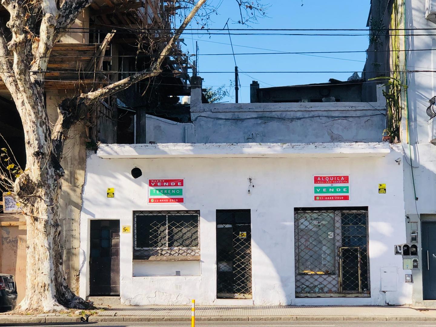 LOCAL CON OFICINAS - DEPOSITOS -160 M2 -