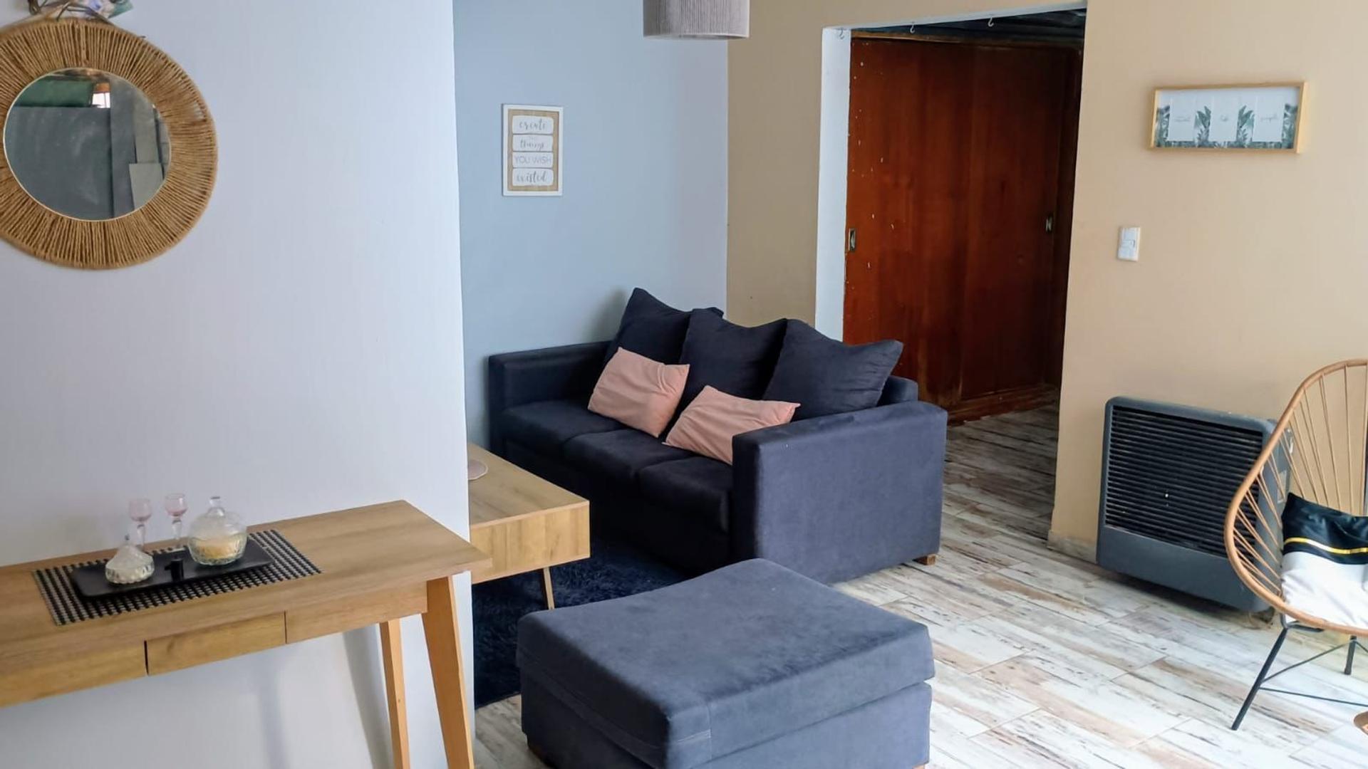 Casa 5 ambientes con 2 baños