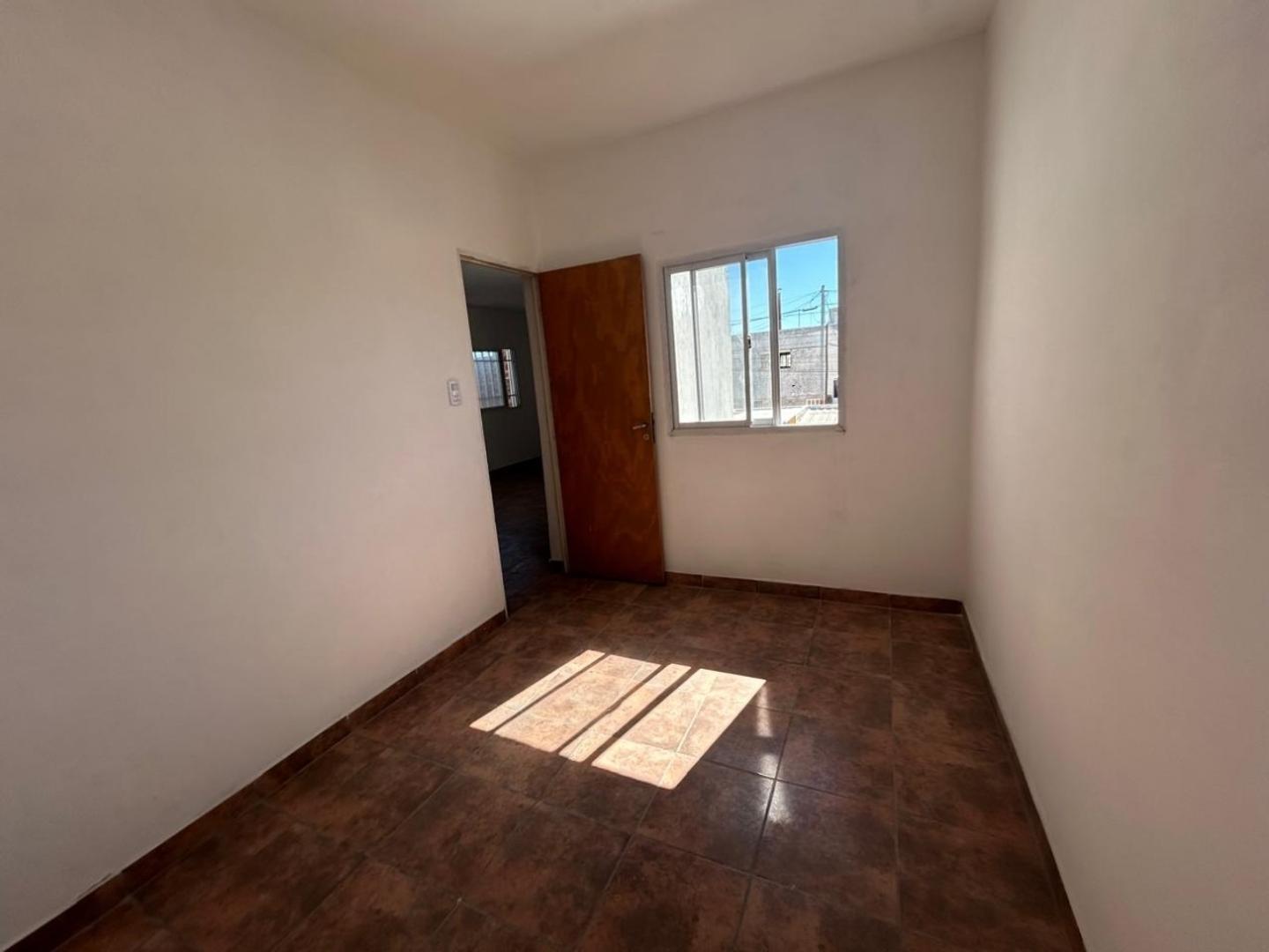 Casa en Venta en Alberdi, USD 25.000